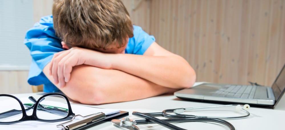 Why nurses working night shifts risk to be obese and how to prevent this.